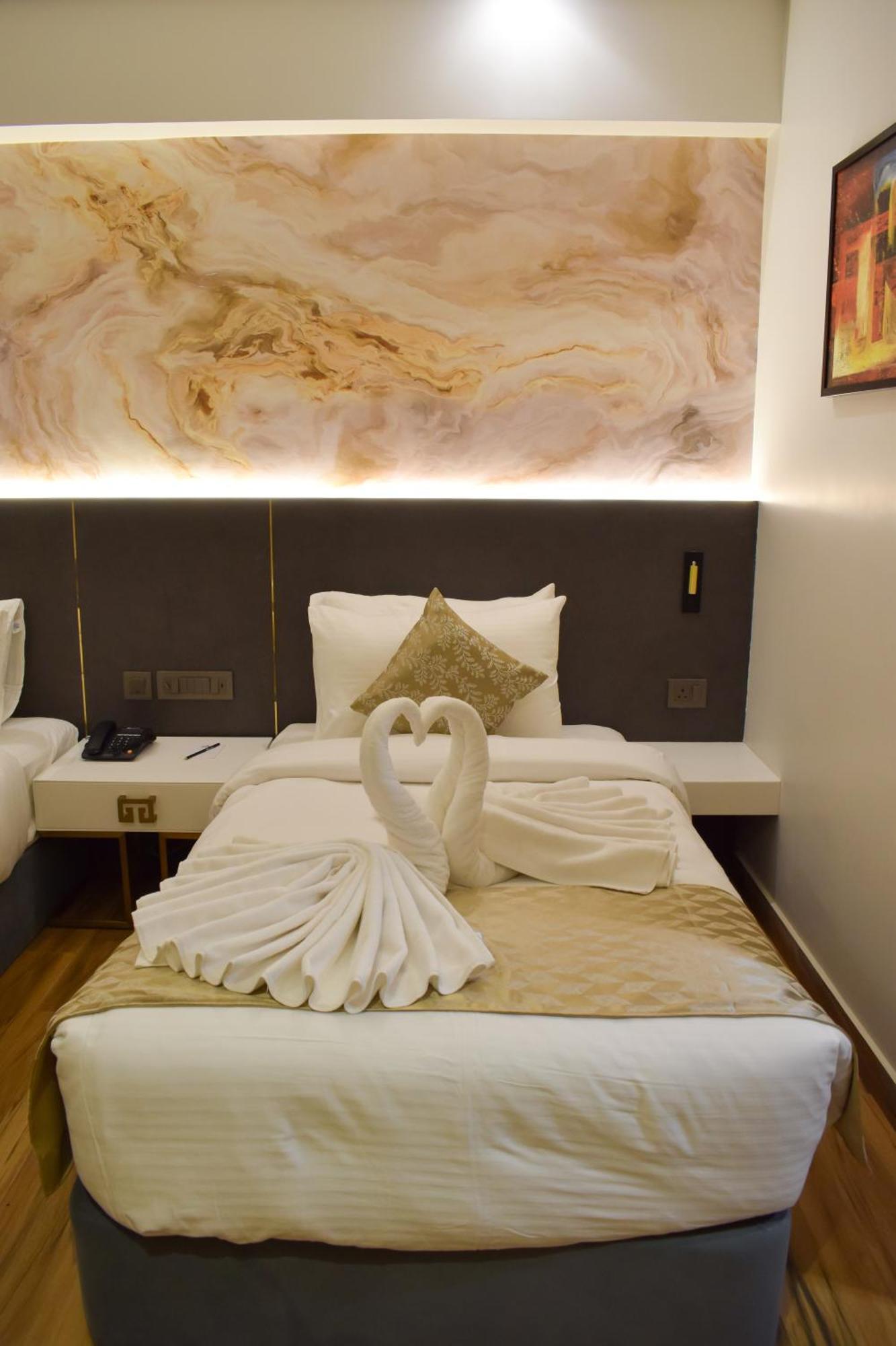 Tulip Inn Shravasti Bahraich Экстерьер фото